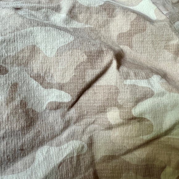 Bylt Weekender Pants (aka Bylt Pants), Desert Camo, Size Small NWOT, like-new - Picture 5 of 9